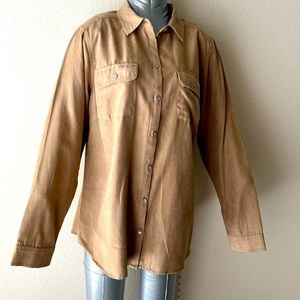 NWOT - Croft and Barrow Woman’s LS-Button Faux Suede Shirt - Large